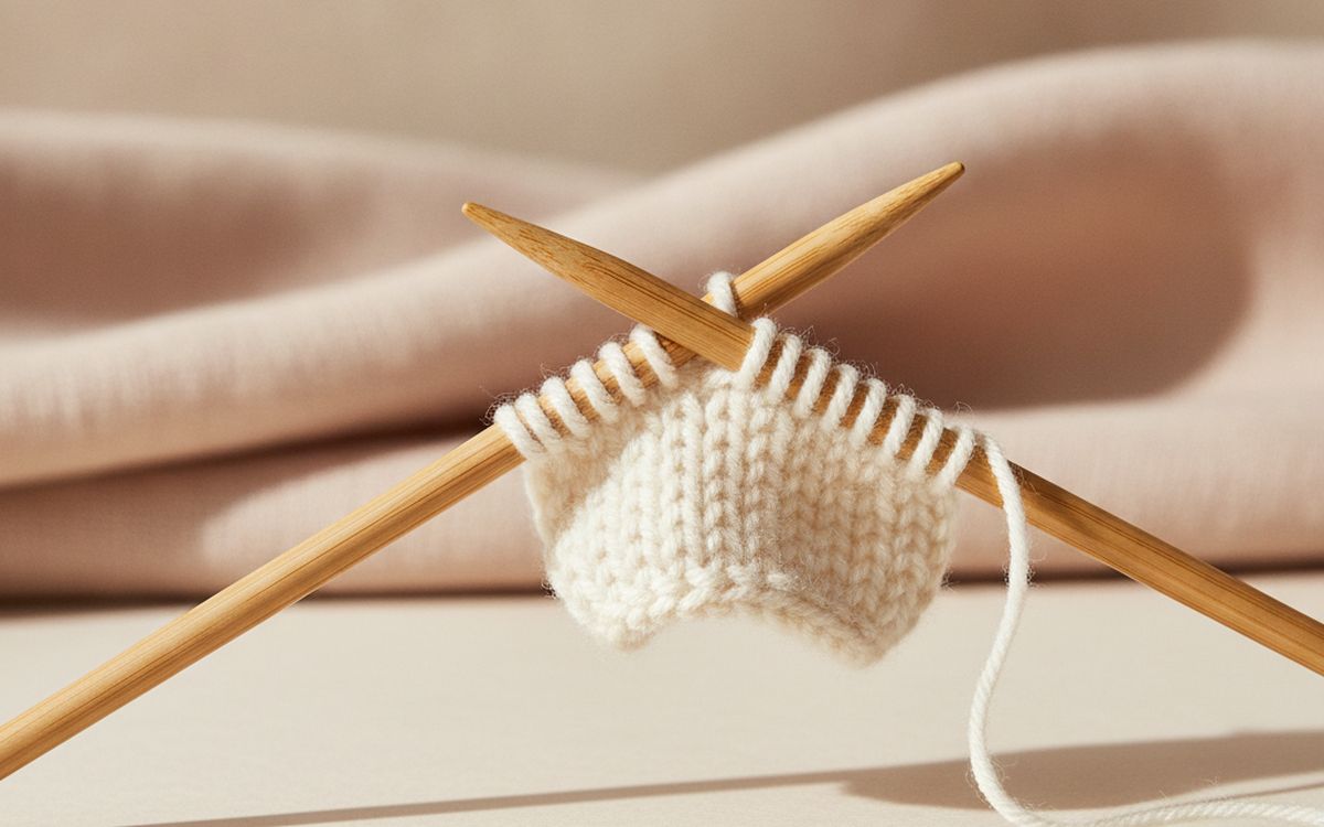 Bamboo or wooden knitting needles